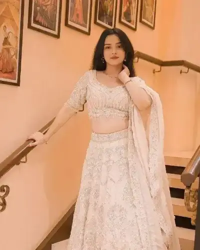 Escort Mawshynrut